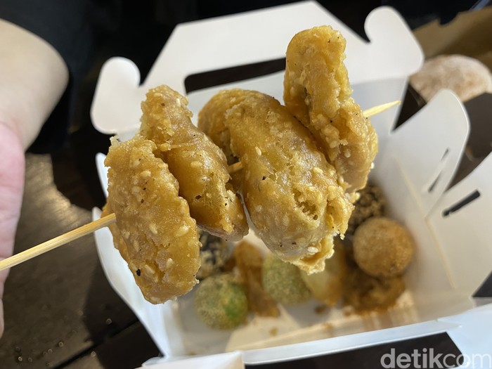 Slurrp! Ada Kopi Telur hingga Pisang Goreng Wijen di Kopitiam PIK Slurrp! Ada Kopi Telur hingga Pisang Goreng Wijen di Kopitiam PIK