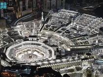 Pertama setelah 2 Dekade, Masjidil Haram Tanpa Crane