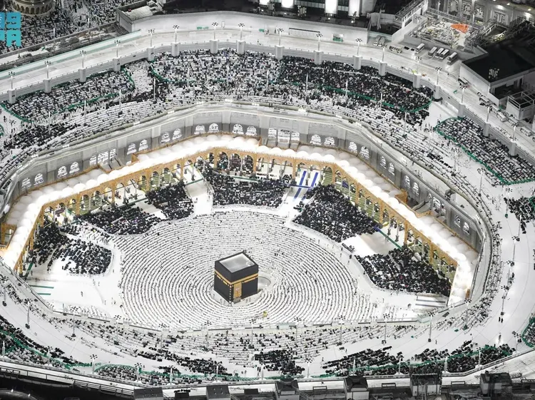 Potret Masjidil Haram Tanpa Crane