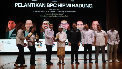 Bupati Badung I Wayan Adi Arnawa saat menghadiri pelantikan dan rapat BPC HIPMI Badung periode 2024-2027 di Balai Budaya Giri Nata Mandala, Puspem Badung, Sabtu (22/3/2025). (Foto: Dok. Pemkab Badung)