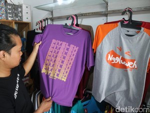 Mengabadikan Logat Khas Pati Lewat Desain Kaus, Ada Piye Leh-Gagego