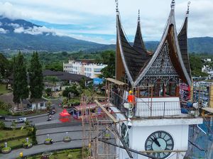 Jam Gadang Bukittinggi Bersolek Jelang Idul Fitri 2025
