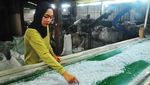 Melihat Pengolahan Sampah Plastik di Kudus