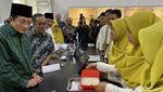 Potret Mendiktisaintek-Menag-Mensos Kunjungi SMA Unggulan CT Arsa Sukoharjo