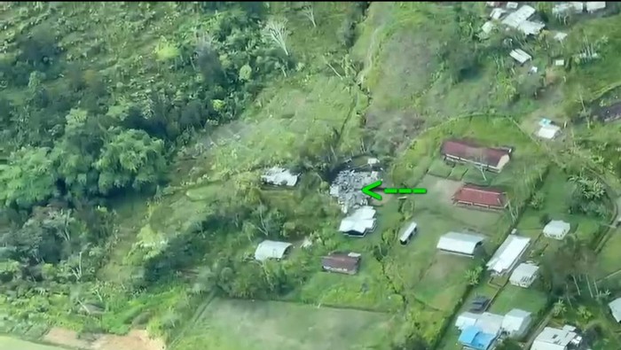 OPM bakar sejumlah bangunan sekolah dan rumah guru di Kampung Anggruk, Yahukimo.