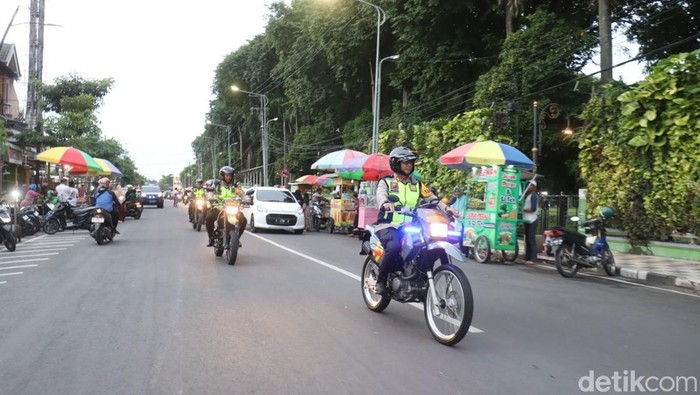 Patroli antisipasi premanisme di Bojonegoro.