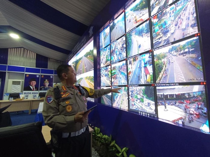 Pemantauan arus mudik