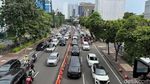 Pengunjung Mulai Padati Mal di Surabaya Jelang Lebaran