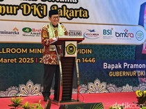 Pramono Hadiri Santunan Anak Yatim di Ponpes Minhaajurrosyidiin Jakarta