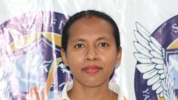 Rosalina Berek Sogen (30), guru asal Desa Lewotala, Kecamatan Lewolema, Flores Timur, NTT, yang tewas diserang OPM di Yahukimo, Papua Pegunungan. (Istimewa)