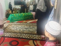 Wartawati Kalsel Ditemukan Tewas di Jalan, Polisi Gelar Penyelidikan
