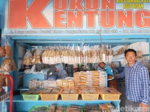 Cerita Satimin: Dari Wartawan Jadi Pengusaha Jambal Roti di Pangandaran