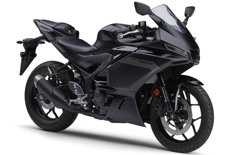 最新的Yamaha R25在日本推出,并选择了网络颜色 最新的Yamaha R25在日本推出,并选择了网络颜色