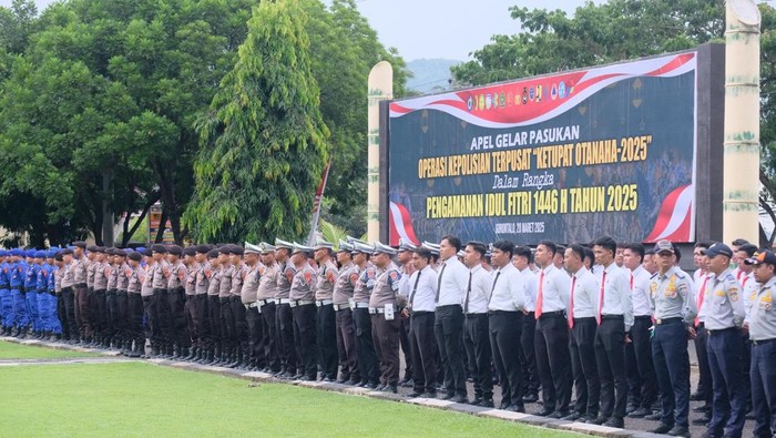 Apel gelar pasukan Polda Gorontalo.