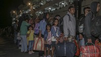 Menurut data PT Pelni Ternate jumlah penumpang pada arus mudik H-8 Lebaran 2025 sebanyak 1.500 penumpang yang berangkat dari Ternate tujuan Bitung, Banggai, Bau-Bau, Balikpapan serta Makassar. 