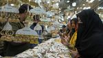 Suasana Ramainya Pasar di Pakistan Jelang Lebaran