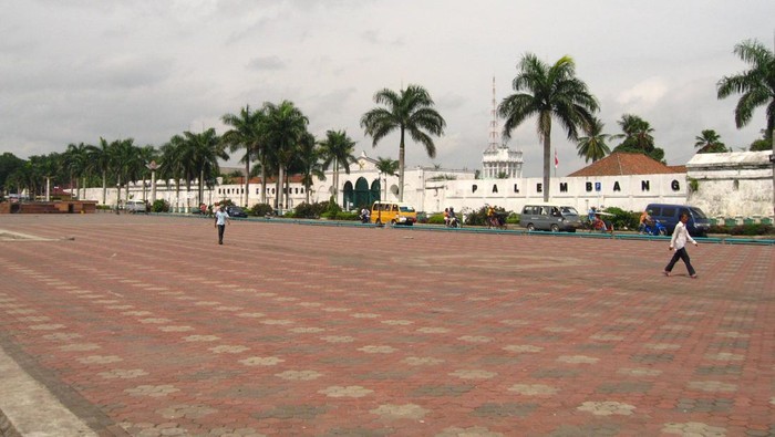 Benteng Kuto Besar di Palembang pada 2007 Benteng Kuto Besar di Palembang pada 2007