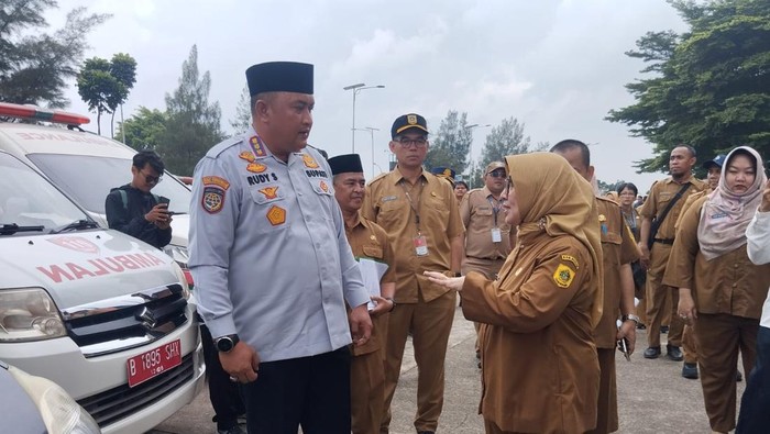 Bupati Bogor cek kendaraan dinas di jajaran Pemkab Bogor (Rizky/detikcom)