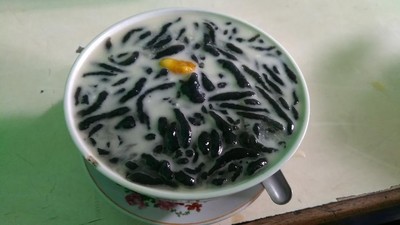 20 Es Dawet Ireng Khas Purworejo yang Manis Segar Ada di Sini!