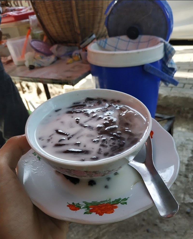 es dawet ireng di Jakarta dan sekitarnya