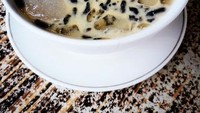 ES Dawet Hitam Pemi Balaraja di Tangerang ini juga patut dicoba kesegaran rasanya. Di sini juga menawarkan es dawet original, alpukat, hingga durian. Harganya mulai dari Rp 10.000-an. Foto: Google Review