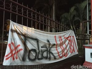 Gelombang Demo Tolak UU TNI Meluas ke Berbagai Daerah