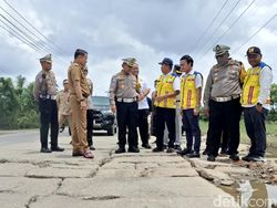 Dirlantas Polda Riau Cek Jalur Mudik di Jalintim Pelalawan, Ini Imbauannya