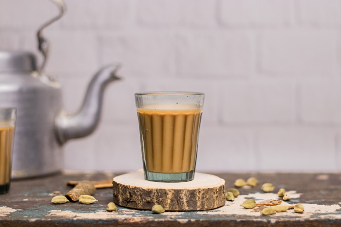 5 Fakta Teh Karak, Kuat Berempah Racikan khas Timur Tengah