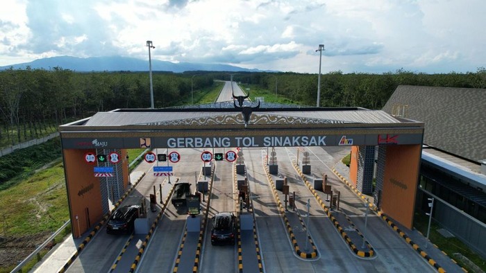 Gerbang Tol Sinaksak. ((Dok Hutama Karya)