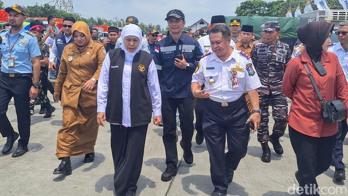 Gubernur Khofifah berangkatkan mudik gratis