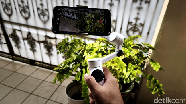 Review Insta360 Flow 2 Pro, Gimbal Kecil dengan Kinerja Profesional