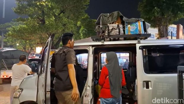 Iring-iringan pemudik awal