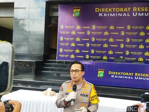 Polisi: Tersangka Bakar Halte TransJ dengan Lempar Bom Molotov