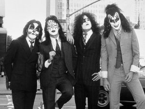 KISS Bakal Manggung Tanpa Makeup!