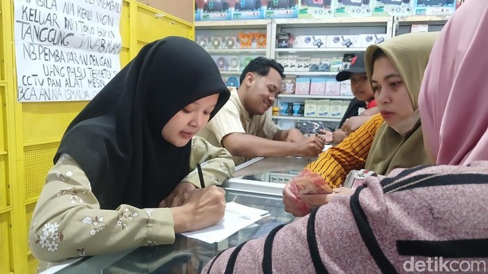 Lokasi penukaran uang  baru yang viral di Pasuruan