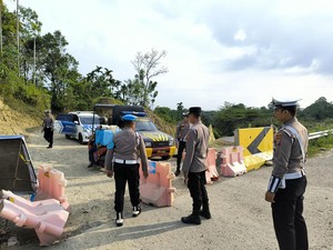 Pemotor Masih Masuk Tol Sibanceh di Ruas Fungsional, Polisi Turun Tangan