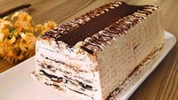 Es krim dengan bentuk kue berlapis ini dahulu hanya dikenal sebagai suguhan saat hari penting. Kini banyak anak 90an yang seolah membeli es krim tersebut untuk memenuhi keinginan masa kecilnya. Foto: Bored Panda