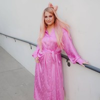 Meghan sebelumnya pernah terbuka soal perjalanannya menurunkan berat badan. Ibu dua anak ini mengungkapkan bahwa bobotnya turun sekitar 27 kg setelah mengalami masa-masa sulit pasca melahirkan anak pertamanya, Riley, dari pernikahannya dengan Daryl Sabara pada 2021. Foto: Instagram/@meghantrainor