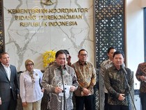 Respons Airlangga soal IHSG Jeblok Jelang Pengumuman Pengurus Danantara