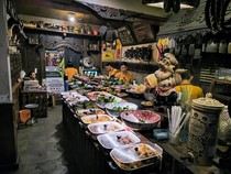 Murah Kenyang! 7 Angkringan Legendaris dan Populer di Solo, Mampir Yuk!