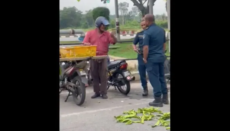 Penjual Petai Ini Ngamuk Saat Dilarang Jualan, Alasannya Bikin Sedih!