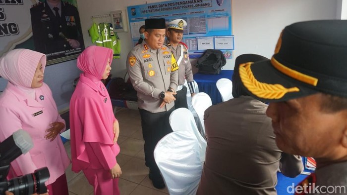 Pos pelayanan di Jombang