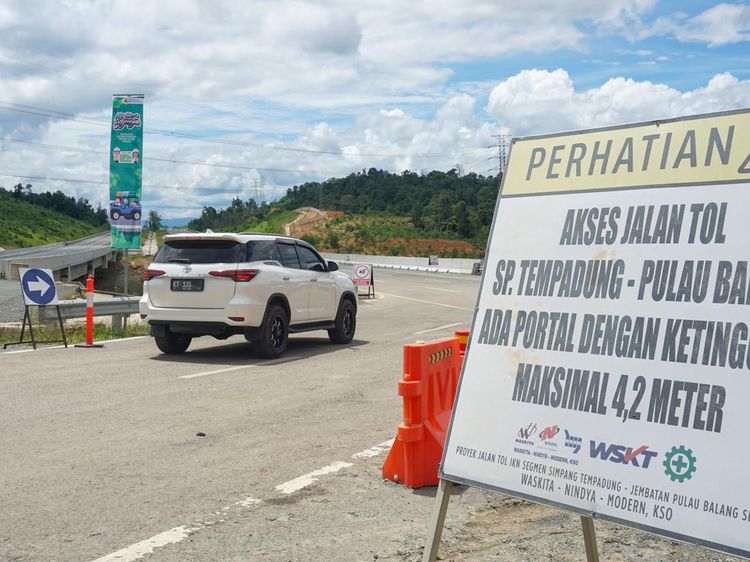 Potret Pembukaan Fungsional Jalan Tol IKN