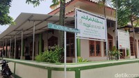 Penduduk di Pulau Panggang sepenuhnya beragama Islam. Di bulan ramadan seperti ini, suasana puasa sangat terasa. Sahur masih sangat ramai dengan arak-arakan yang dilakukan oleh anak-anak. (bonauli/detikcom)