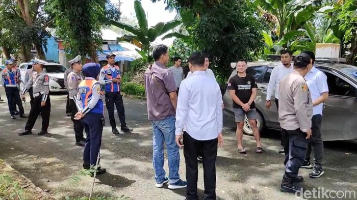 Razia di Tanah Bumbu, petugas amankan tiga sopir travel positif narkoba.