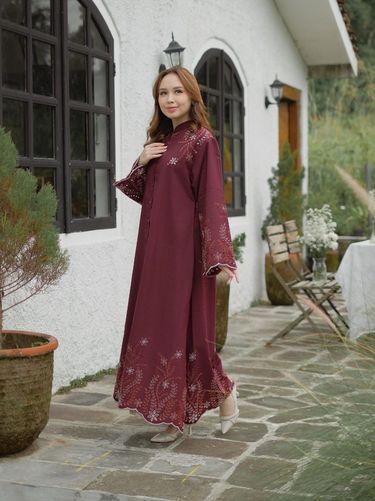 Rekomendasi dress cantik untuk Lebaran dari Atkey