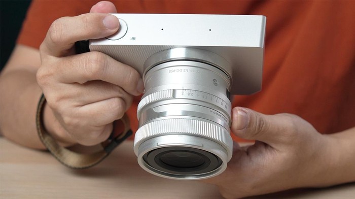 Review Sigma BF, Kamera unik, Super Minimalis dan Mewah