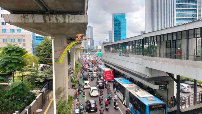 Serba-serbi ASN Mulai WFA: Jalur Mudik Lengang, Jakarta Masih Ramai