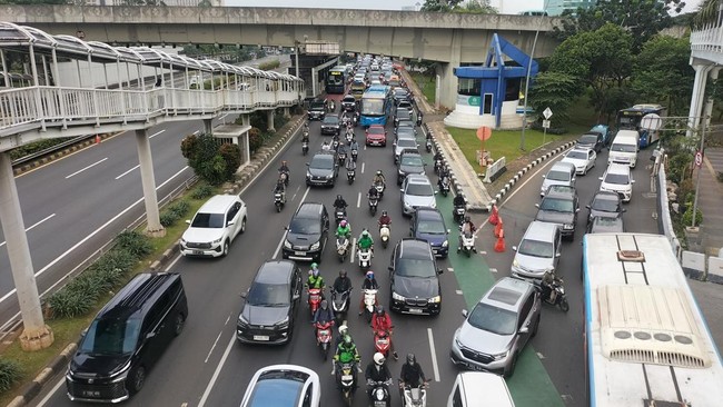 Serba-serbi ASN Mulai WFA: Jalur Mudik Lengang, Jakarta Masih Ramai