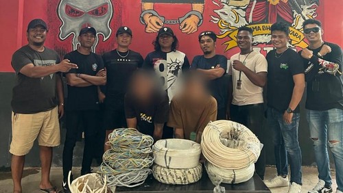 Tim Resmob Satreskrim Polres Manggarai Barat menangkap dua pelaku pencurian kabel tembaga di Labuan Bajo, Manggarai Barat, NTT.